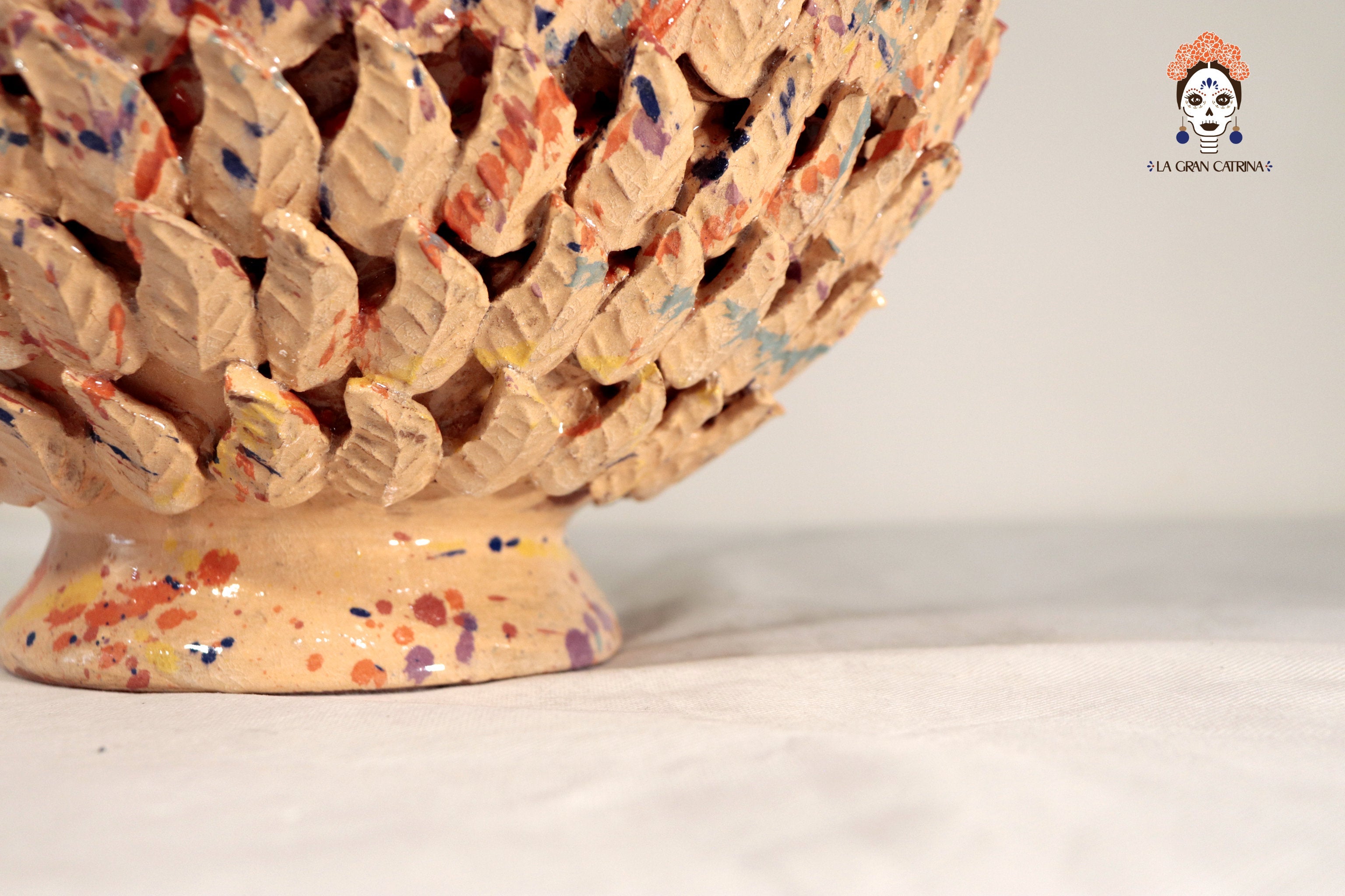 Michoacán Clay Pineapple - 26 in. - -Splashed Juan Gtz