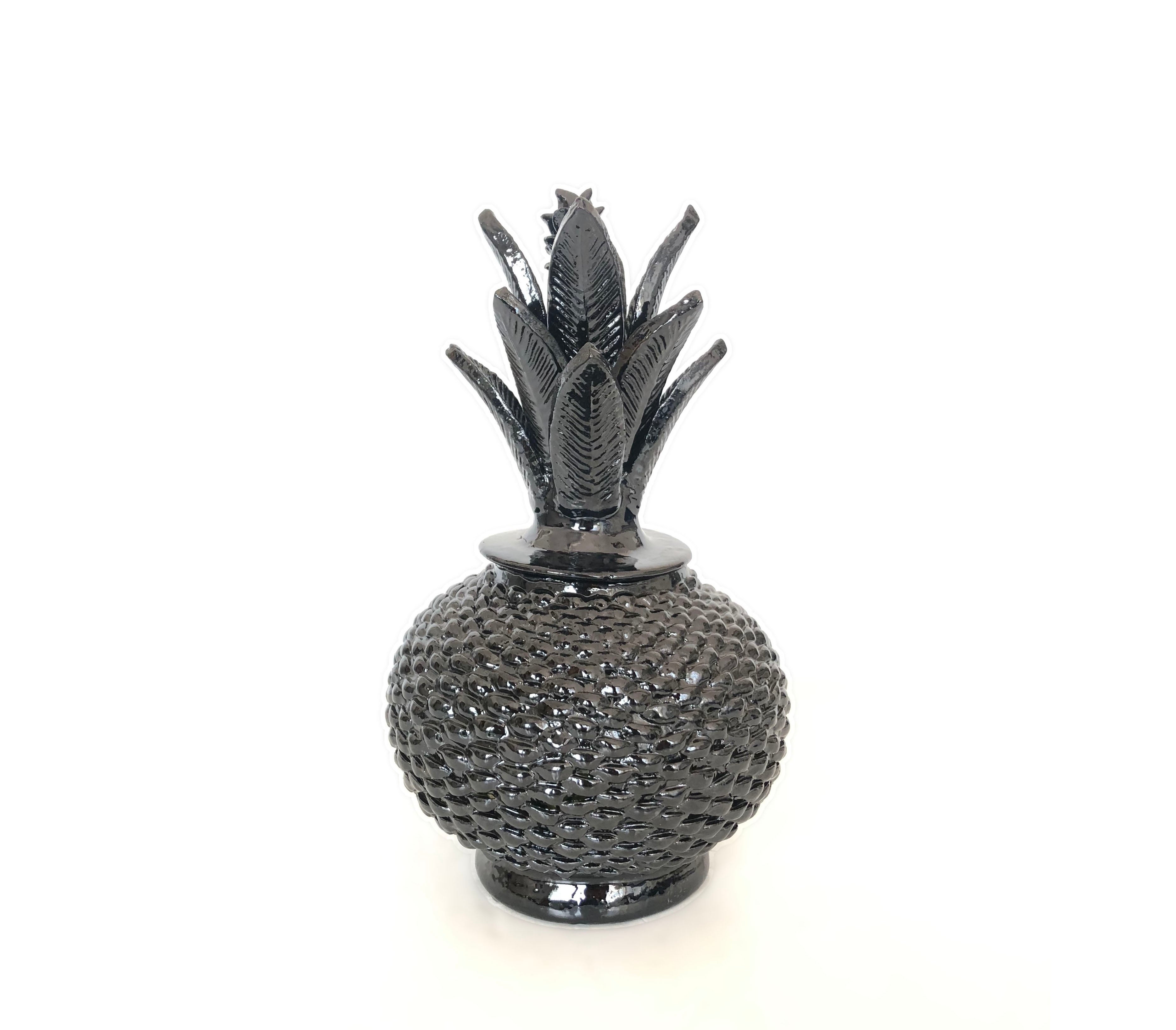 Michoacán Clay Pineapple - Black of small dots - 13 in. Juan Gtz