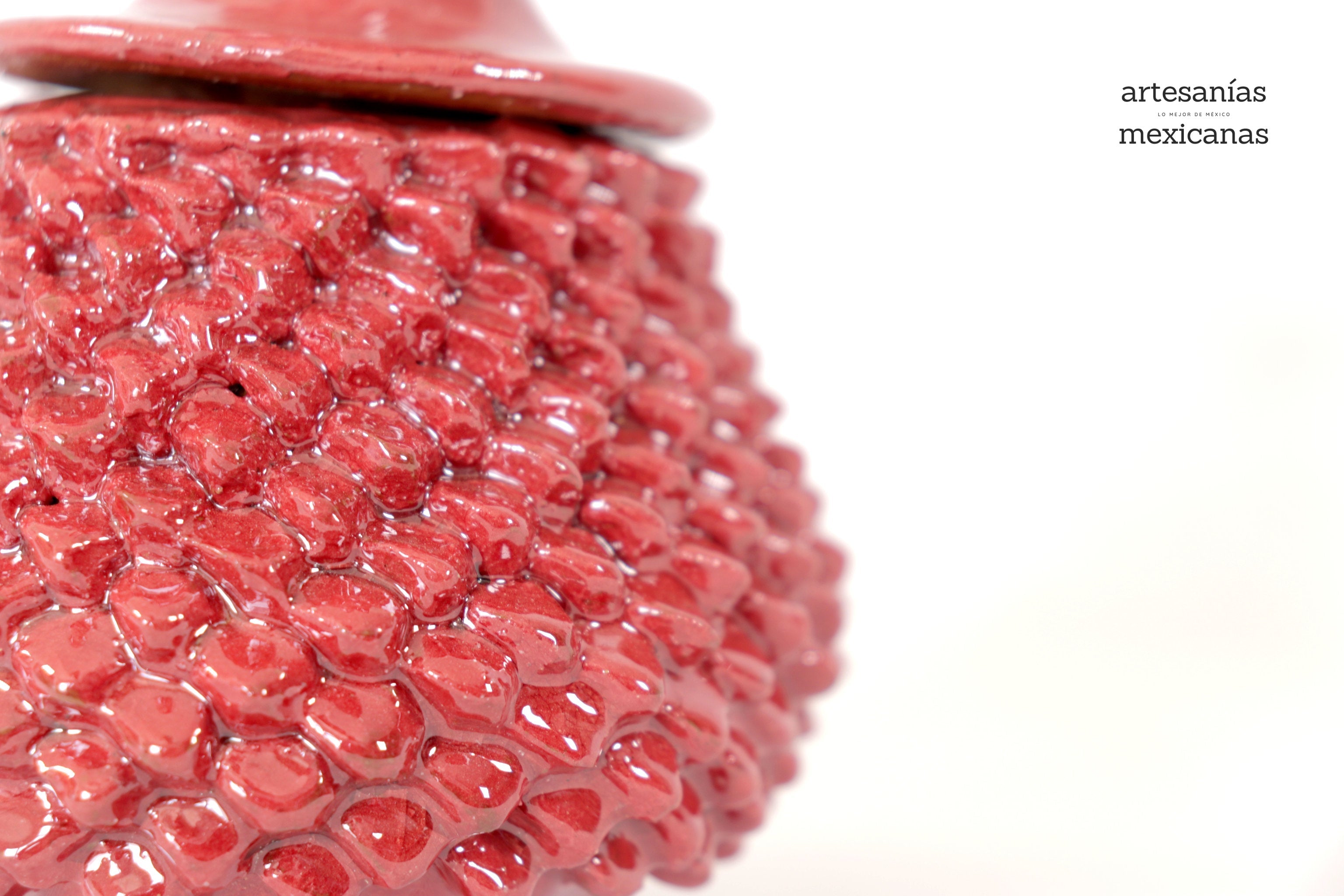 Red Pineapple Glazed Clay - 7.7 in. Juan Gtz