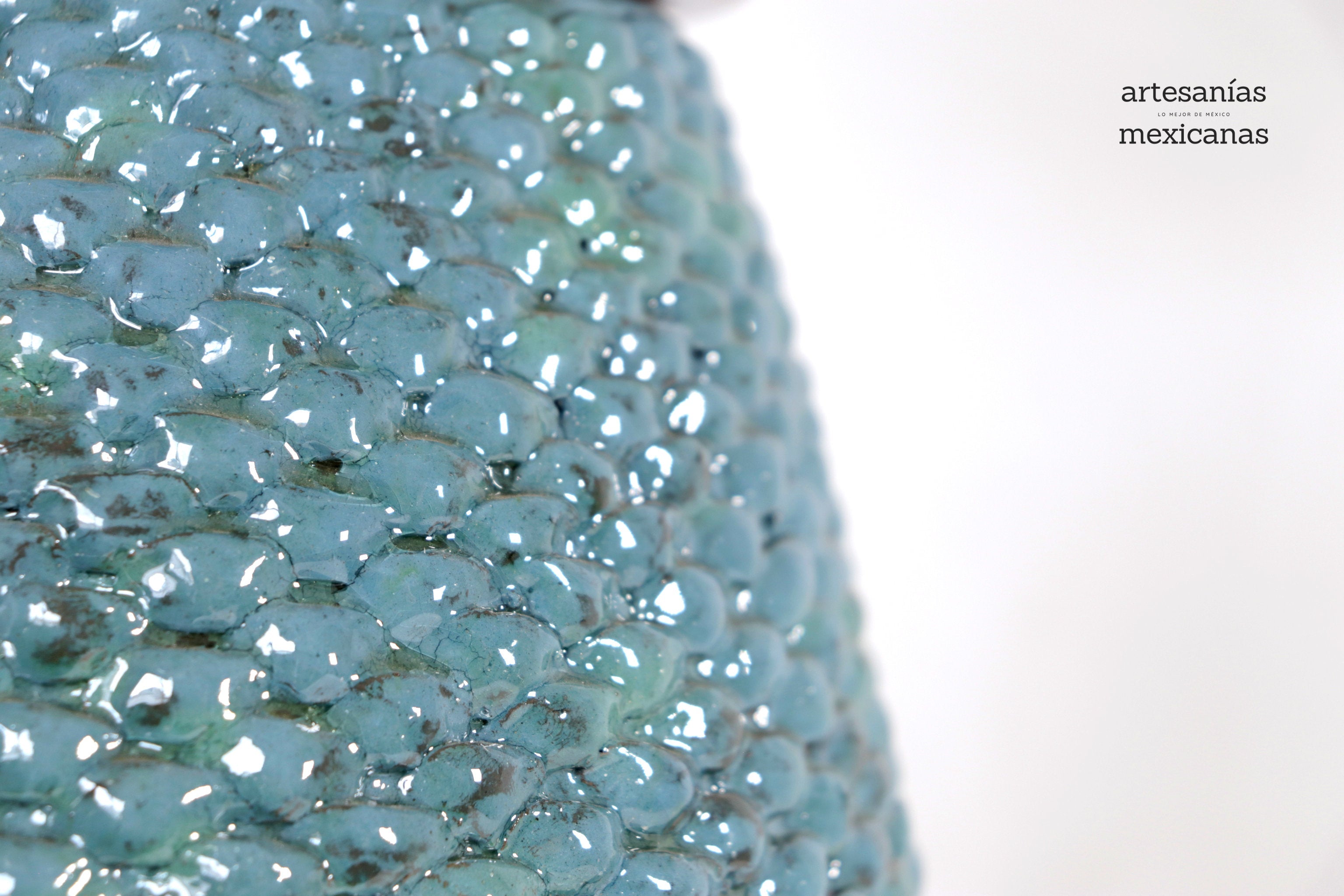 Turquoise Pineapple of tejido with Wavy Lid - 20 in. - Made to Order Juan Gtz