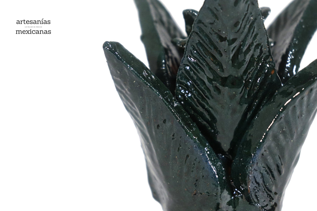 Michoacán Clay Pineapple - Green small petals and flowers - 7.7 in. - Made to Order +10 Pcs. Juan Gtz