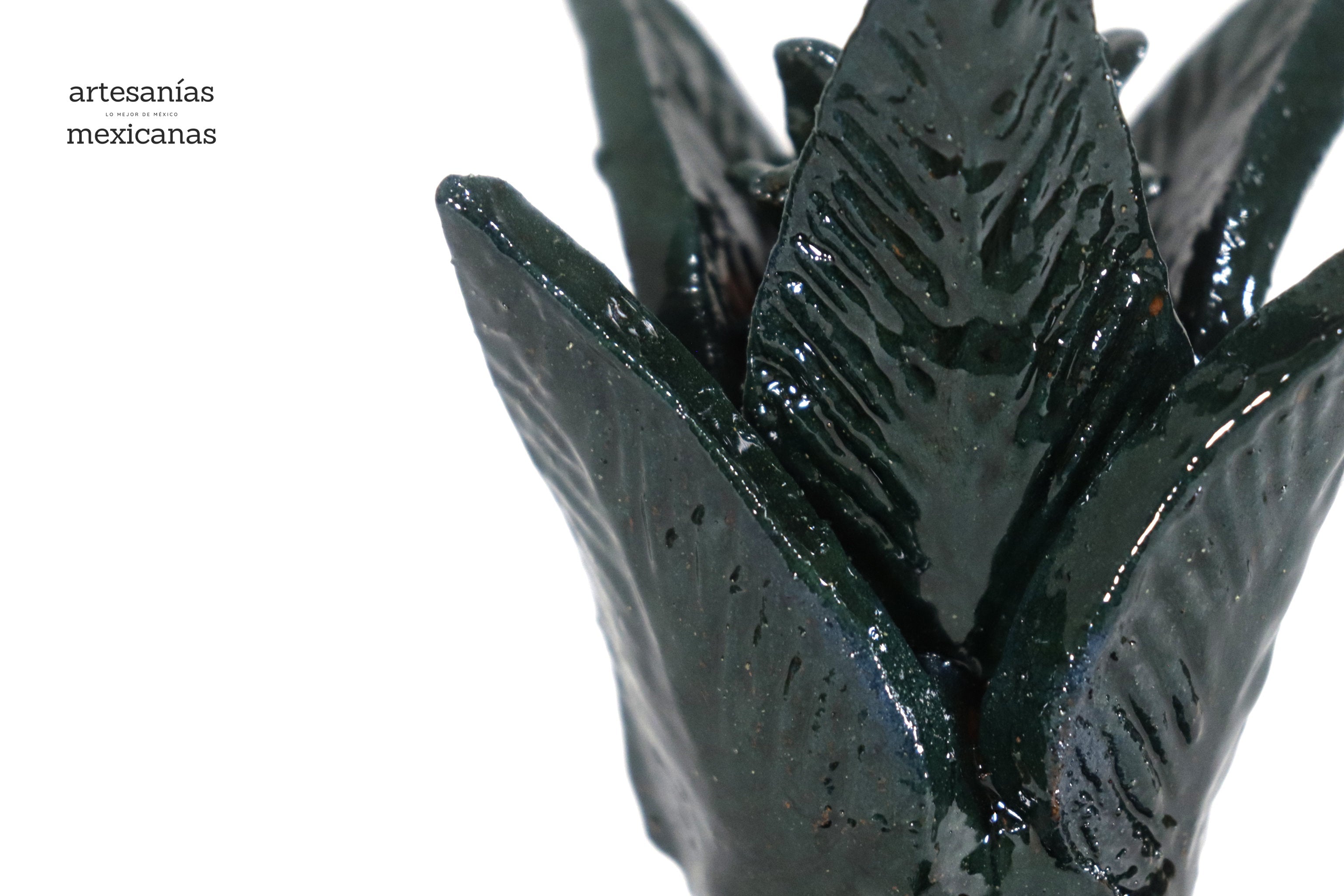 Michoacán Clay Pineapple - Green small petals and flowers - 7.7 in. - Made to Order +10 Pcs. Juan Gtz