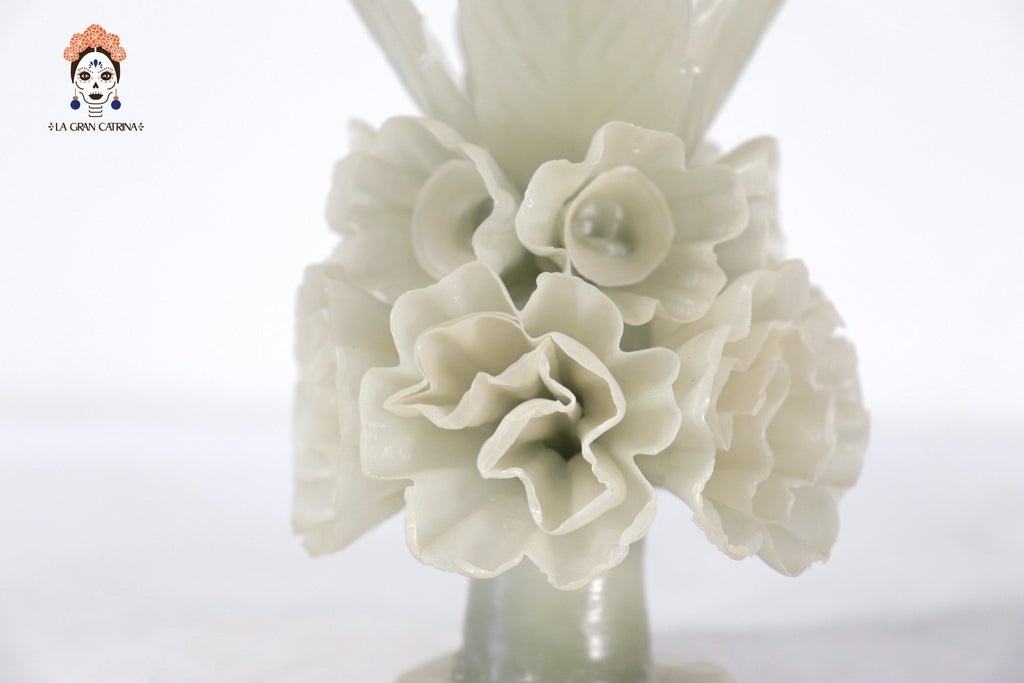 Sculpted Candle - Decorative Flowers White - 11 in. Viviana