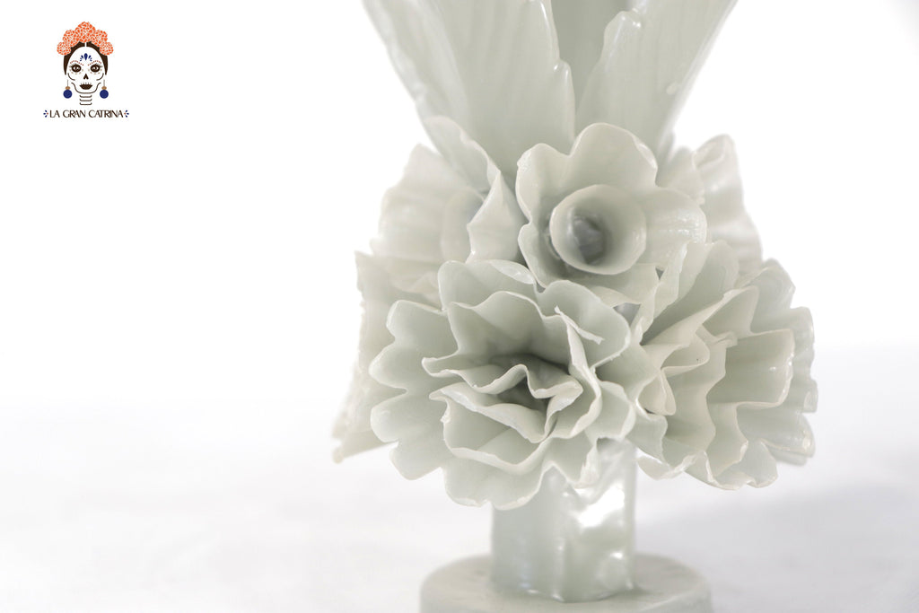 Sculpted Candle - Decorative Flowers White Olive - 11 in. Viviana