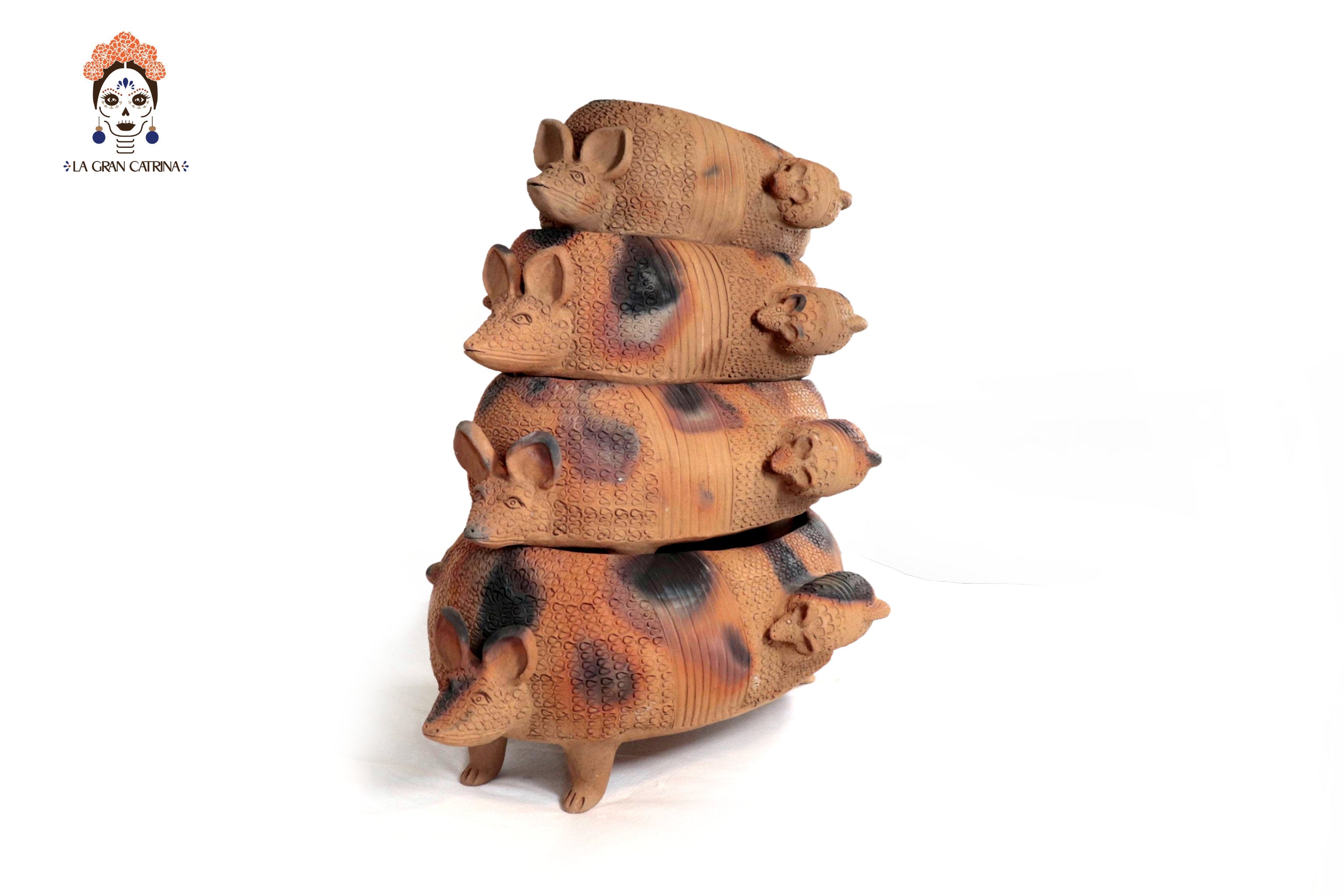 Tower of Armadillos of Natural Clay - 20.8 in. Zipiajo