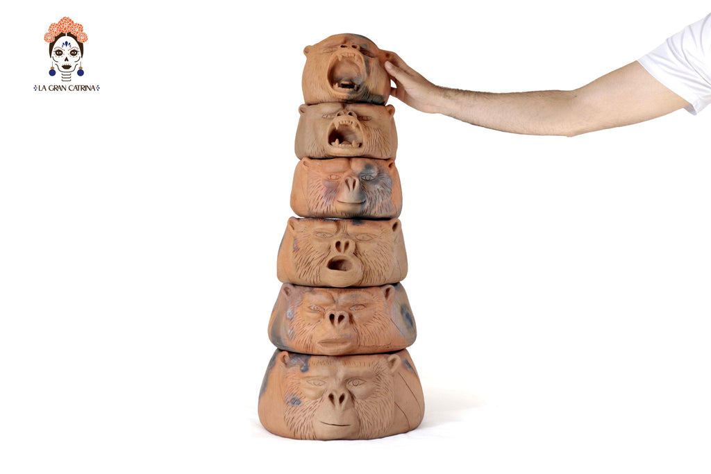 Tower of Gorillas of Natural Clay - 31.4 in. Zipiajo