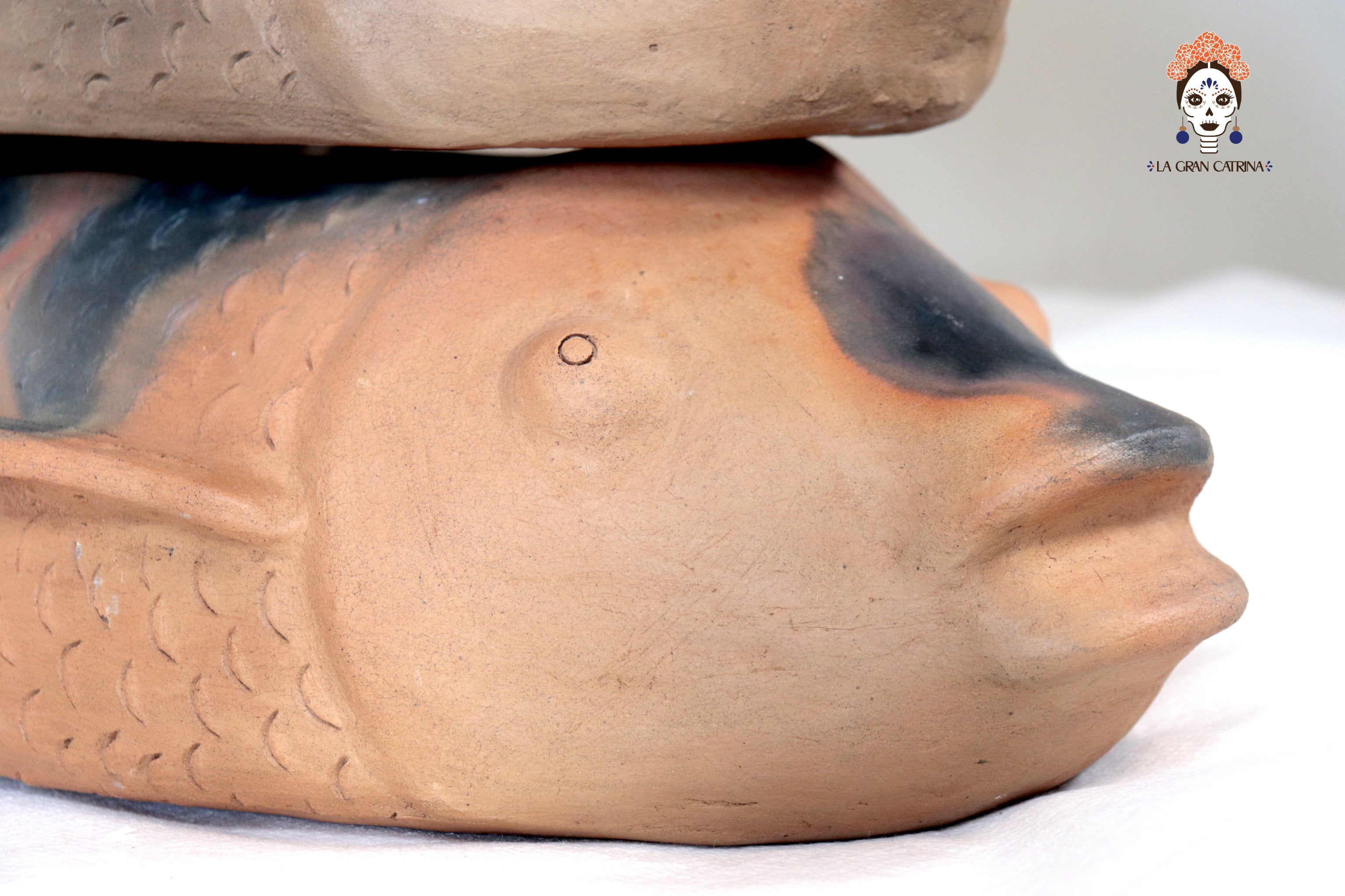 Tower of Fish of Natural Clay - 30.7 in. Zipiajo