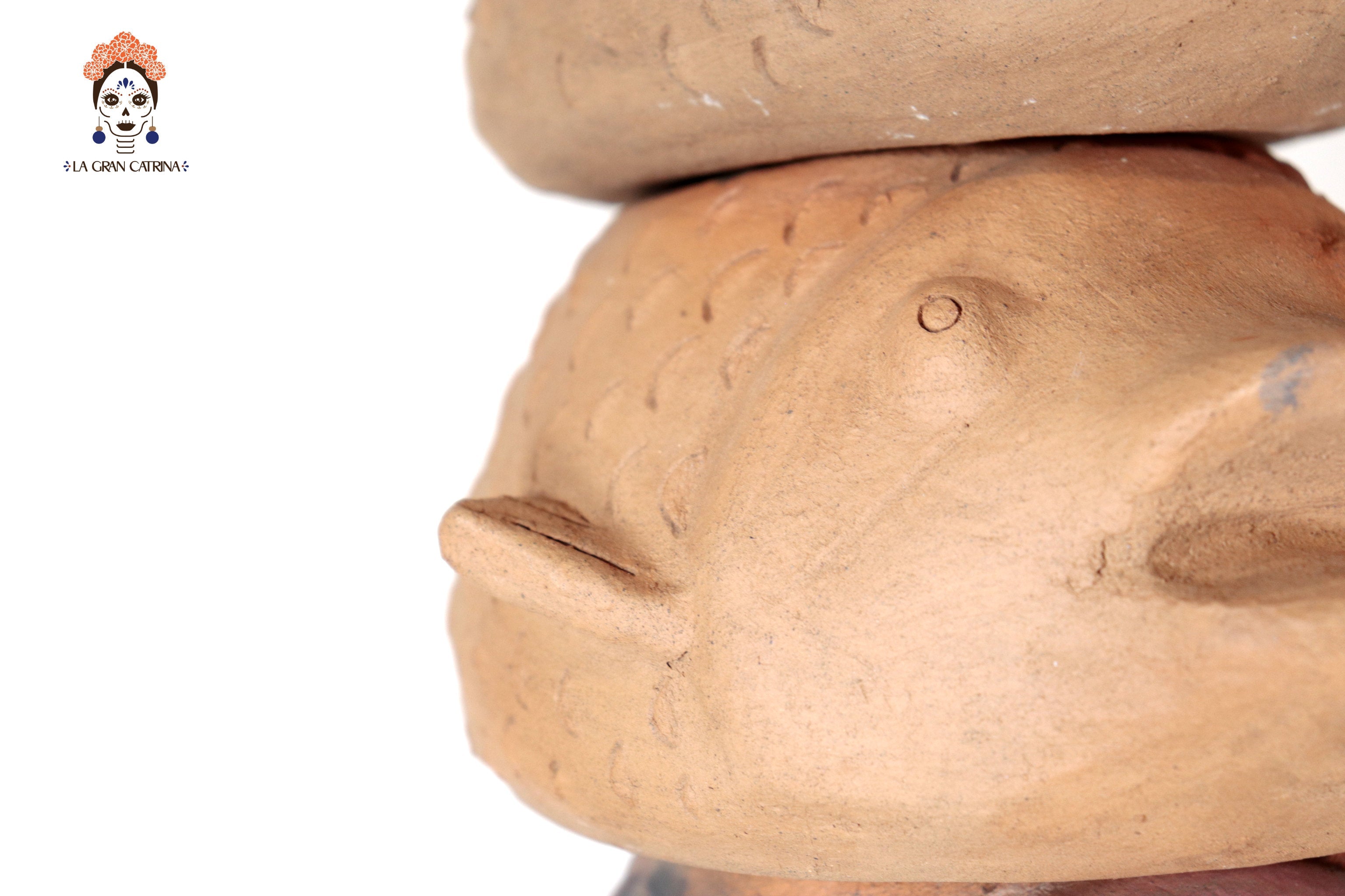 Tower of Fish of Natural Clay - 30.7 in. Zipiajo