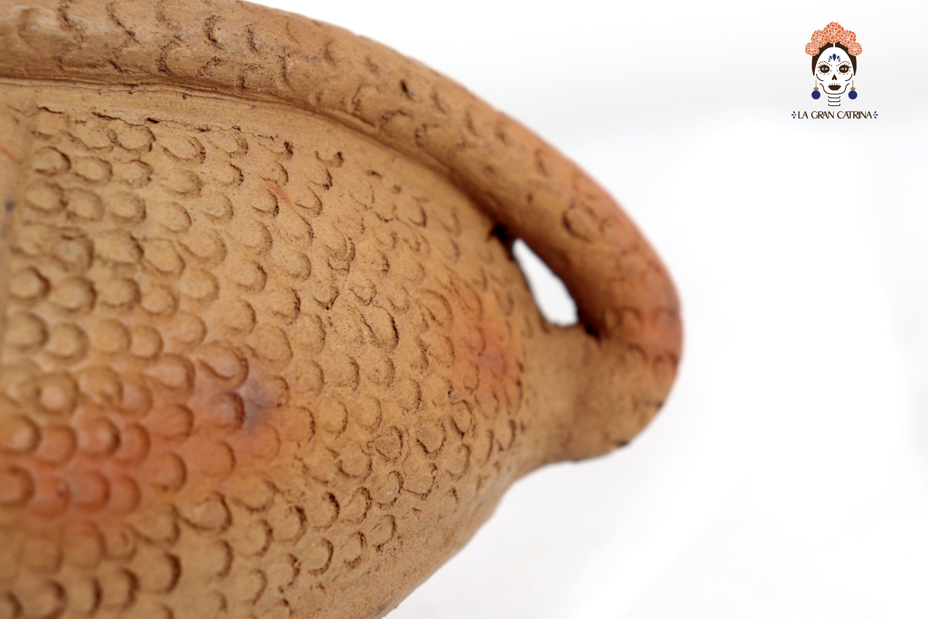 Armadillo with Young of Natural Clay - 11 in. Zipiajo