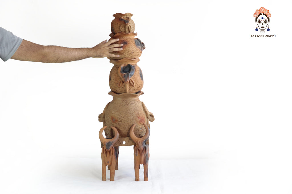 Tower of Bulls of Natural Clay - 37 in. Zipiajo