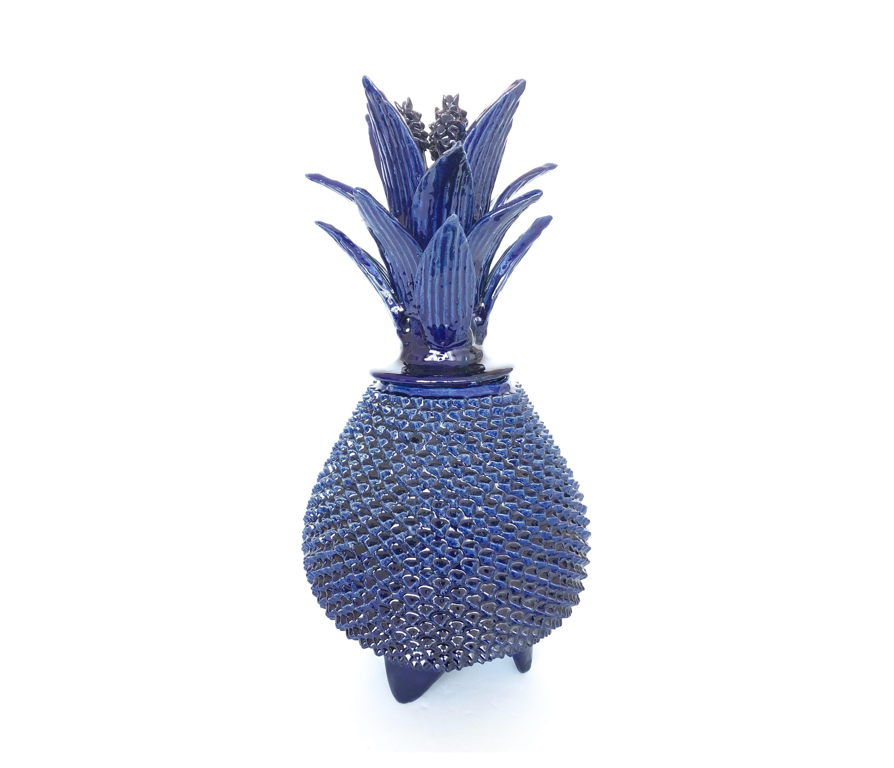 Michoacán Clay Pineapple - Ladrillo blue - 20 in. - in. Production Juan Gtz