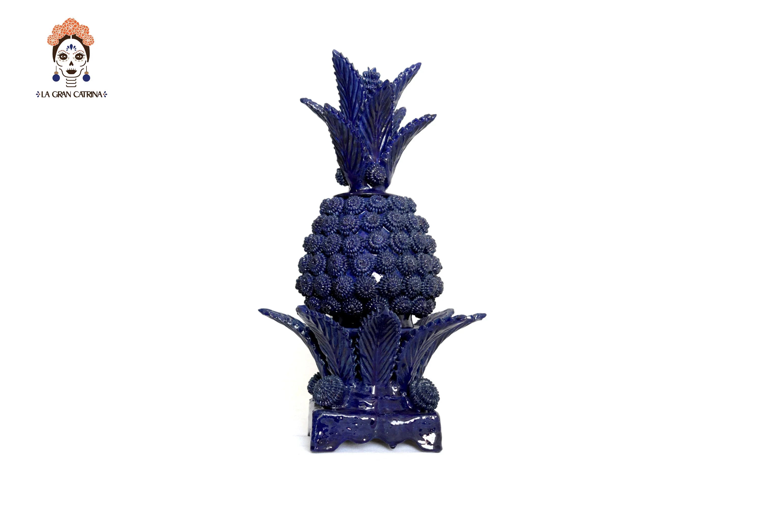 Michoacán Pineapple of Contest blue - 20 in. - in. Production Juan Gtz