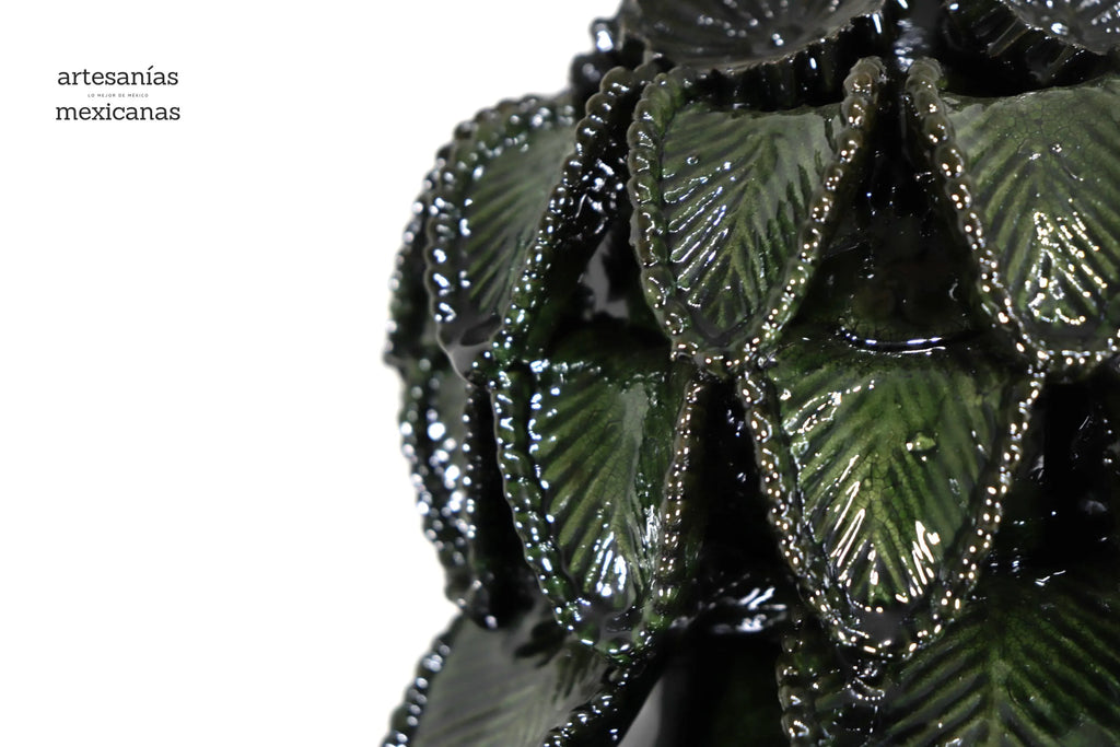 Ponchera green with Leaves vidriada with jarritos Clay - 20 in. Viejitos SJG