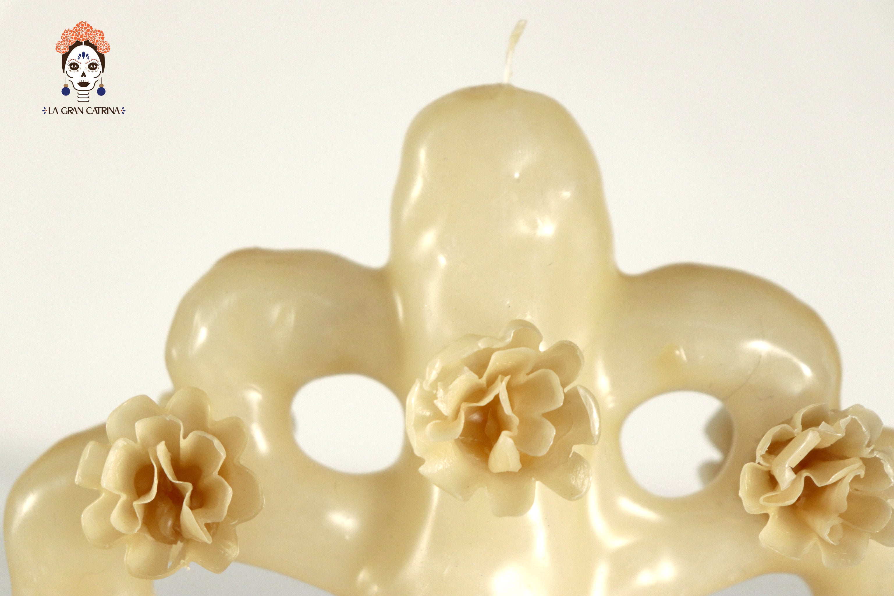Sculpted Candle - Tree Life - 7 in. Viviana