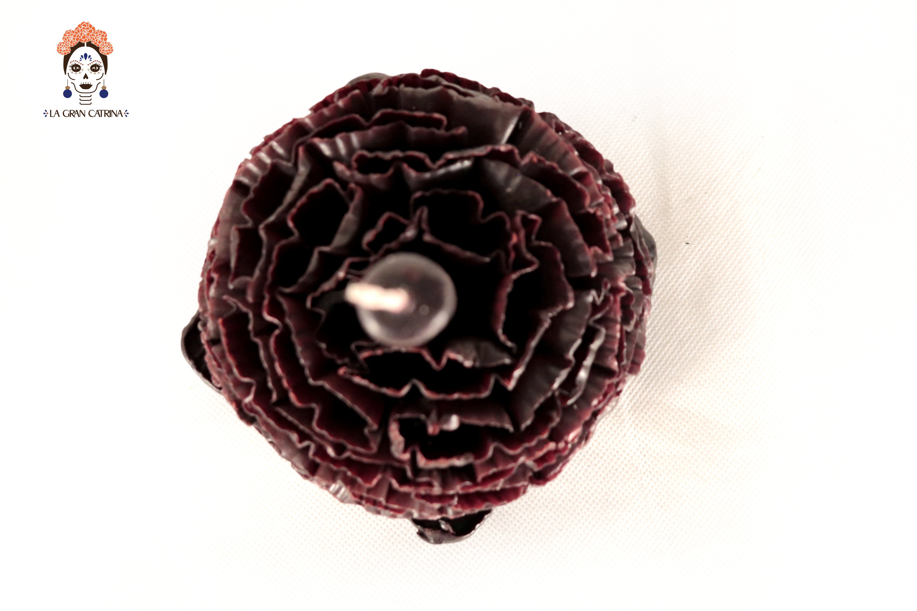 Sculpted Candle - Petals Burgundy - 6.6 in. Viviana