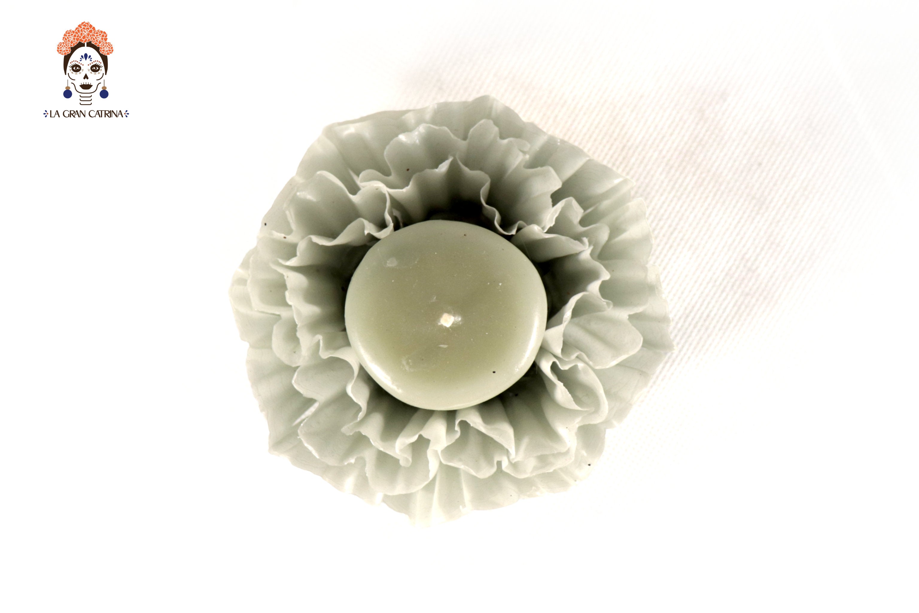 Sculpted Candle - Petals Green Small - 3.9 in. Viviana